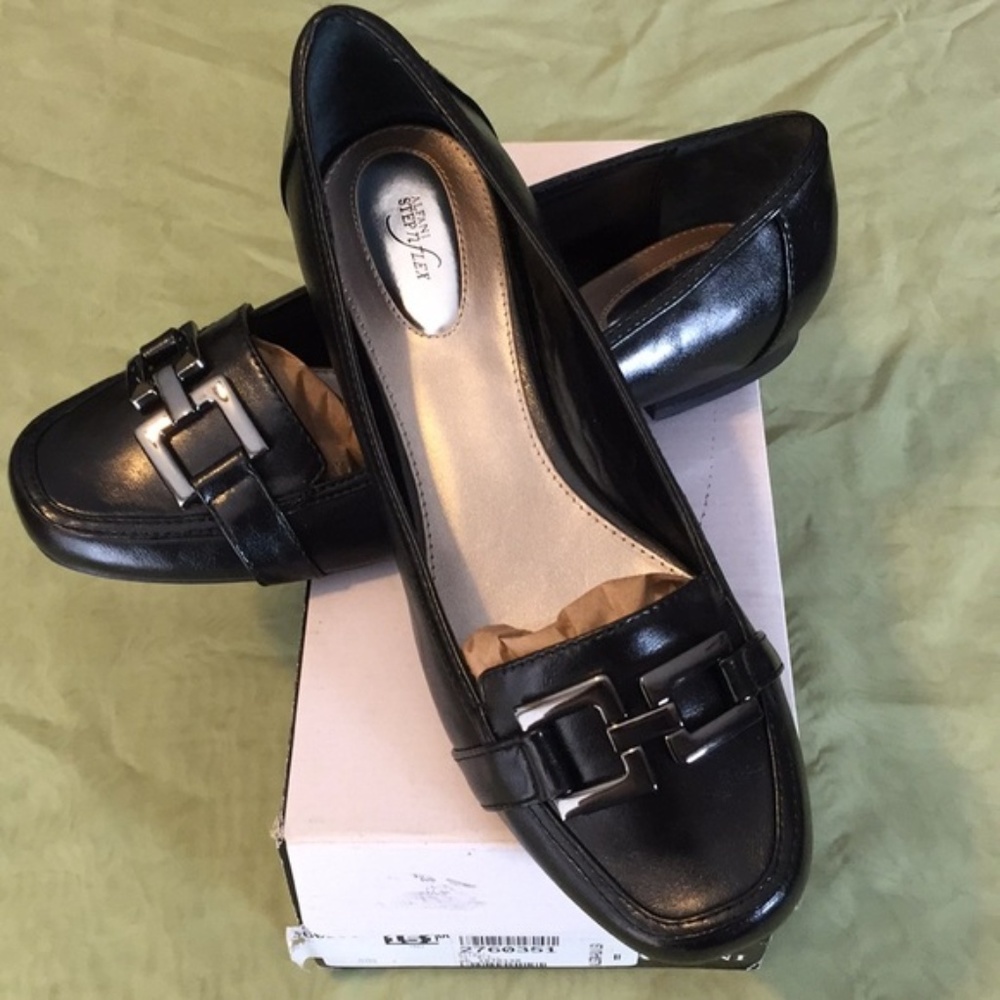 Alfani Black Flats size 10